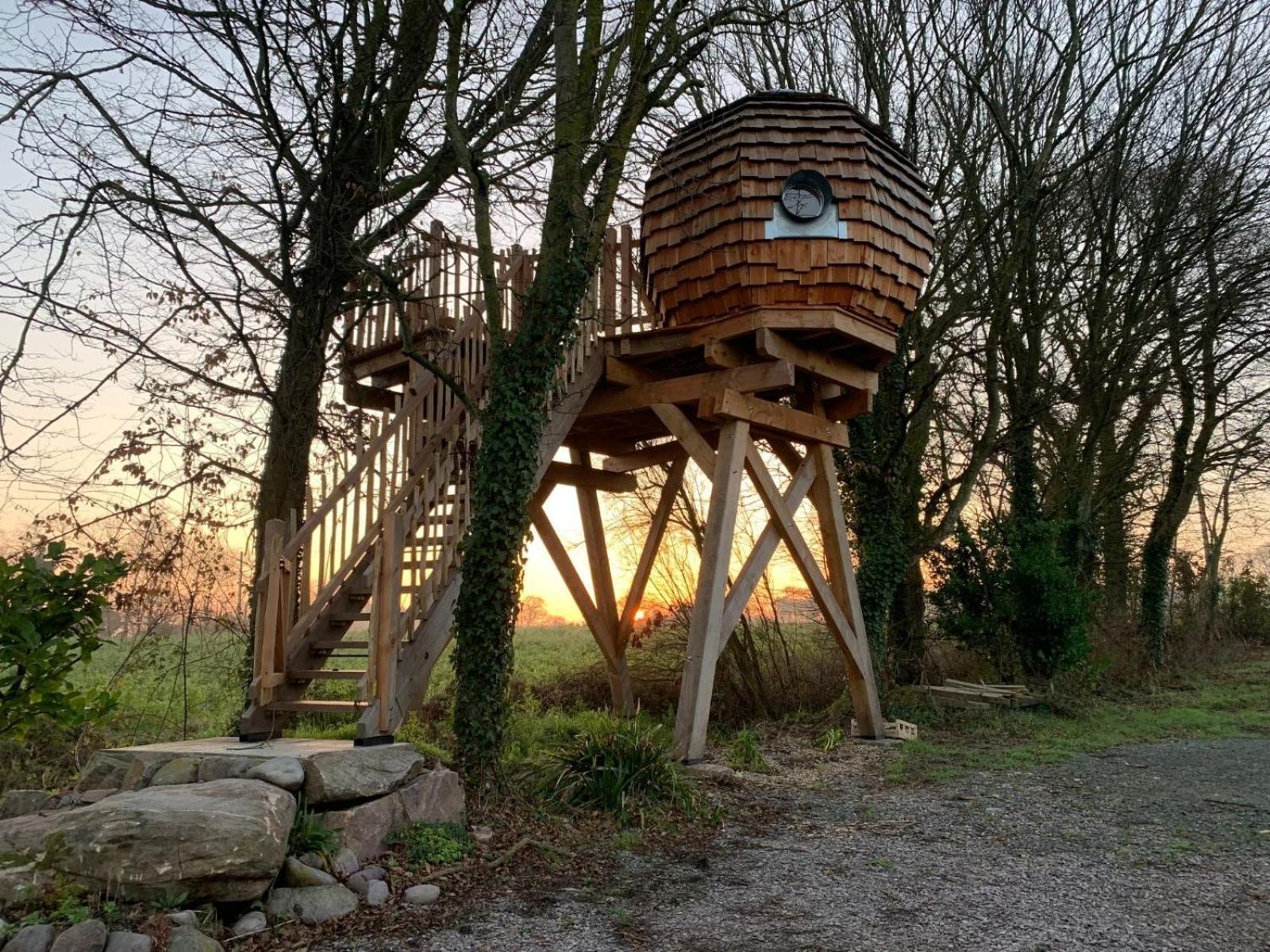La Ville Es Renais - Ferme Et Maison D'Hotes Insolite Erquy Dış mekan fotoğraf